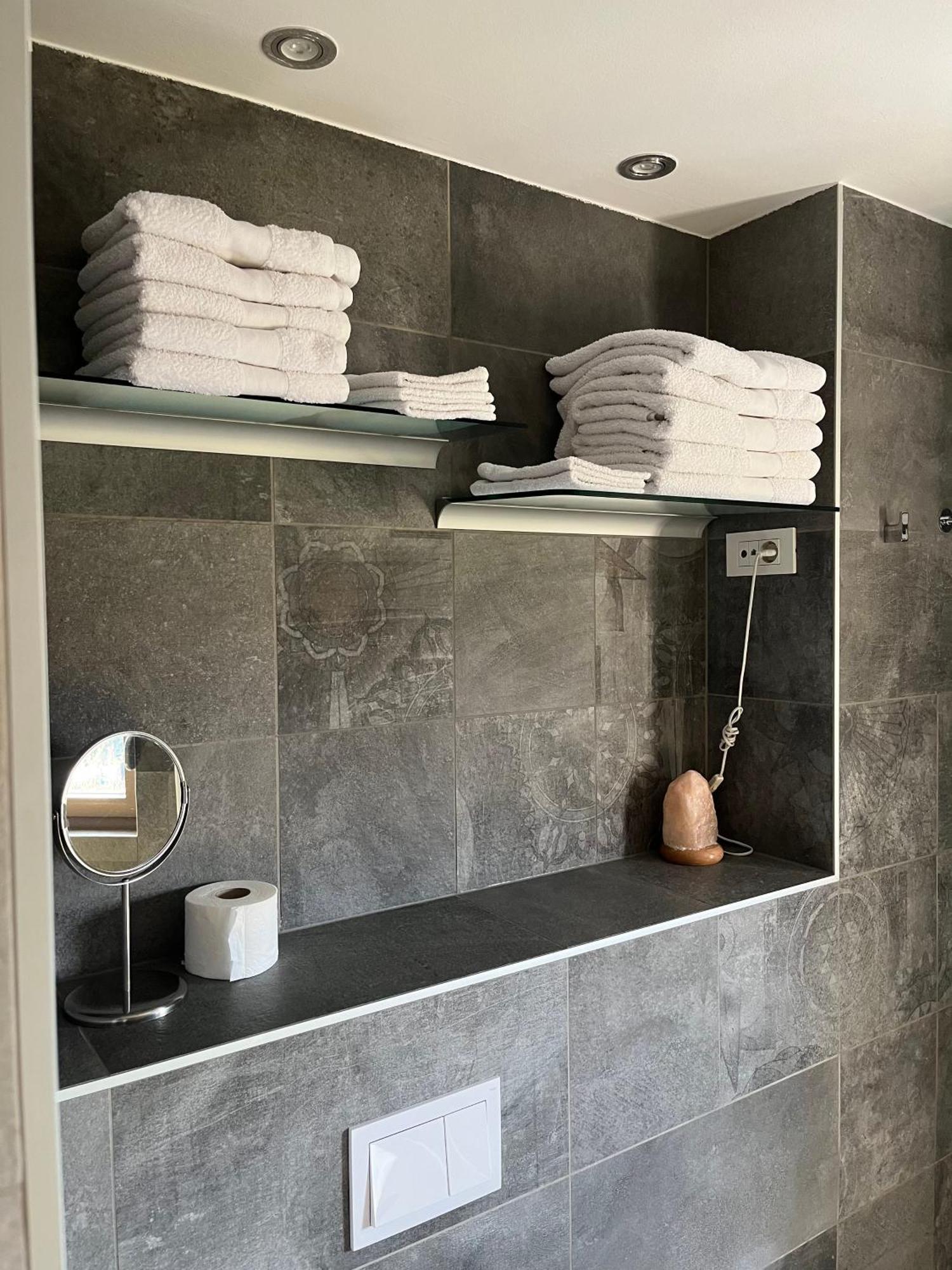 Luxury Apartment Luna For 6, Sauna, Center, **** Varaždin Esterno foto